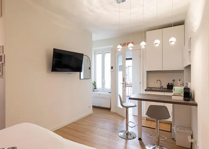 La Vecchia Milano-les Nubles Vannucci - Il Ballatoio E Il Cortile Apartament Mediolan