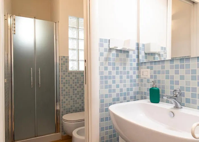 Apartament La Vecchia Milano-les Nubles Vannucci - Il Ballatoio E Il Cortile *