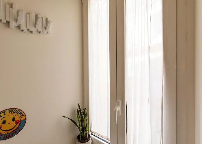 Apartament La Vecchia Milano-les Nubles Vannucci - Il Ballatoio E Il Cortile