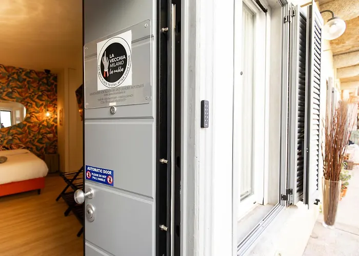 La Vecchia Milano-les Nubles Vannucci - Il Ballatoio E Il Cortile Apartament Mediolan