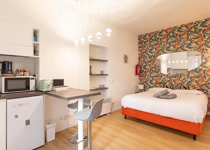 Apartament La Vecchia Milano-les Nubles Vannucci - Il Ballatoio E Il Cortile *