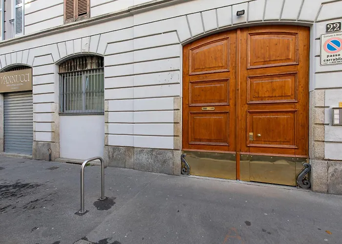 La Vecchia Milano-les Nubles Vannucci - Il Ballatoio E Il Cortile Apartament